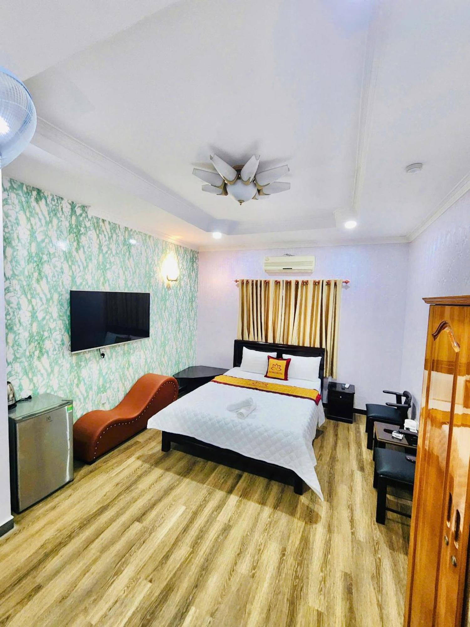 Khach San Sao Mai Hotel Bandar Ho Chi Minh Luaran gambar